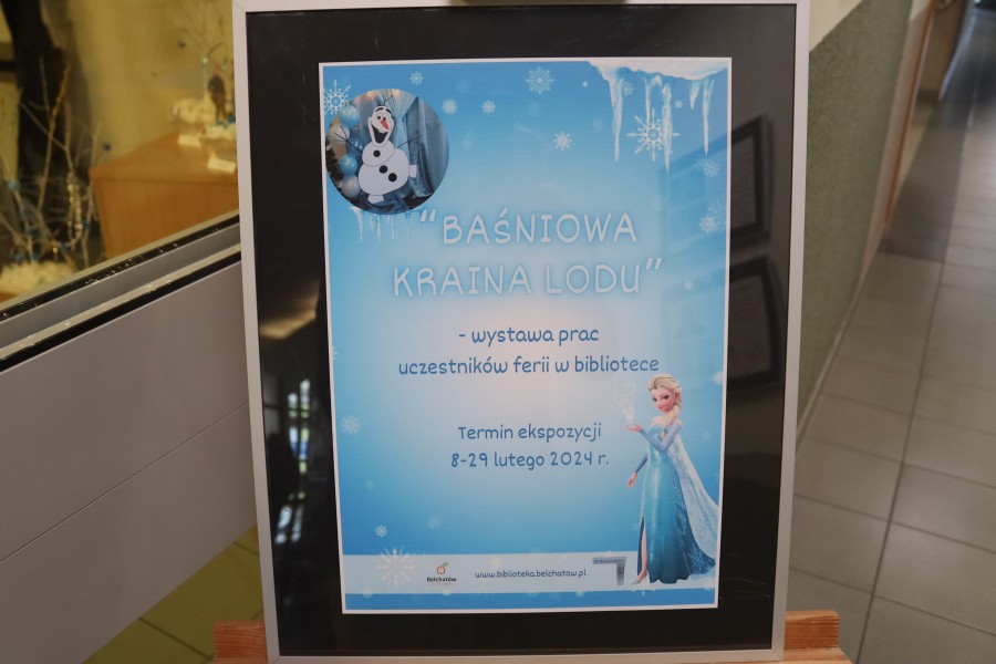 Wystawa prac uczestników ferii zimowych w bibliotece pt. "Baśniowa Kraina Lodu"